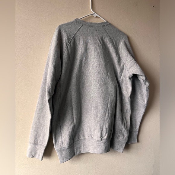 Raised by wolves trillium crewneck RARE - Picture 4 of 5